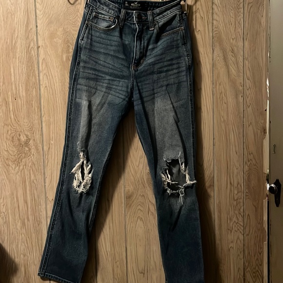 Hollister Denim - Hollister Ultra High Rise Mom Jeans